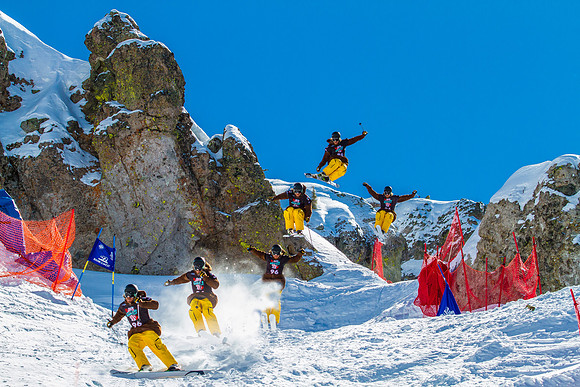 B Devine, stylee air sequence